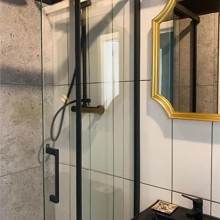 Piotrkowska 28 By Good Time Aparthotel